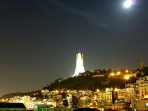 Alger la Nuit