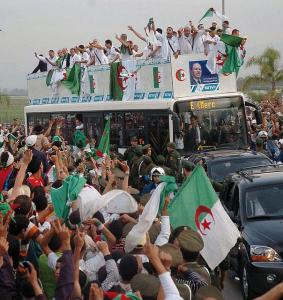 Arrivée de l'équipe nationale à Alger