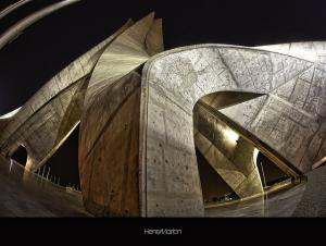 Maqam Chahid vu d'en Bas (Alger)