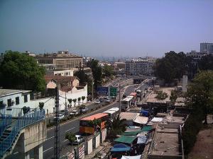 Place du 1er mai, Champ de Manoeuvres vue du parking Ali Mellah