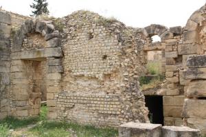 Les grands thermes de MADAURES (actuel MDAOUROUCHE). SOUK-AHRASS
