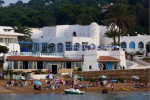 Plage de Tipaza en saison Estivale