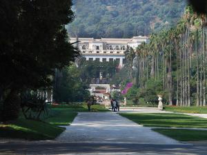 Perspective sur le Musée des Beaux Arts (Alger)