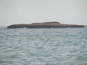 Petit Îlot sur la côte de Tipaza