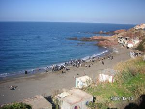 Plage Beldj à Tipaza