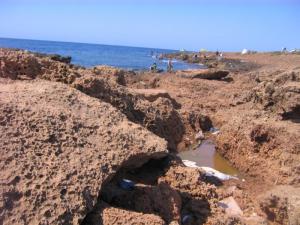 Plage et Rochers à Tipaza