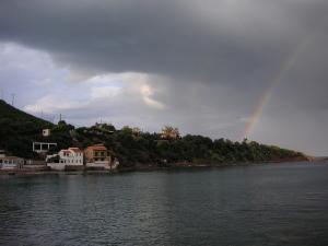 Arc en Ciel sur une plage de Tipaza