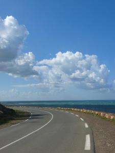 Le cap , entre Larhat et Gouraya (Tipaza)