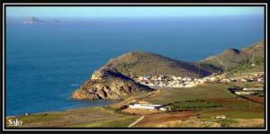 Plage de Bou Zadjar et les îles Abi Abbas au loin