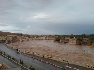 L'arret cafe des amis  touché par les inondations à Ghardaia