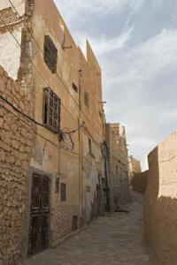 Montée le long des remparts (Ghardaia)