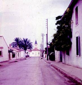 mon cartier  **ESC** RUE ACHOUR MOHAMED