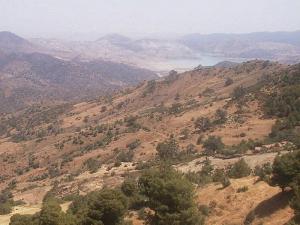 Vue sur le barrage d'El Karimia, Chlef
