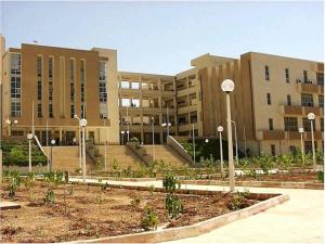 Intérieur de l'université H.Benbouali