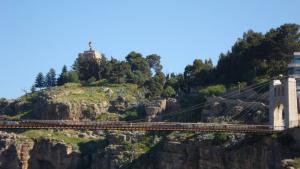 Vue sur le Pont Sidi Msid et Monument