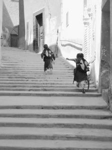 Gamins rentrant de l'école (Ghardaia)