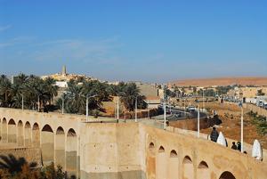 Autoroute dans la périphérie de Ghardaia