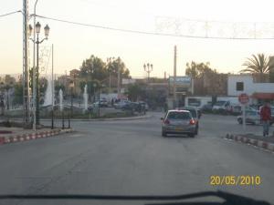 Rond-point au centre ville de Relizane