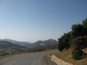 Route sur la périphérie de Relizane