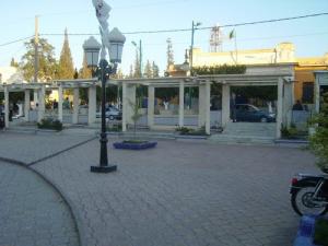 Place des Fêtes à Relizane