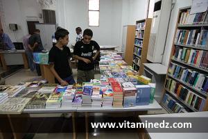 L\'église Sait Michel de Tlemcen aménagée en une jolie bibliothèque pour enfants.