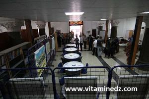 L\'église Saint Michel de Tlemcen aménagée en une jolie bibliothèque pour enfants.