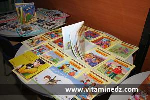 Livres de contes pour enfants et livres scolaires algériens