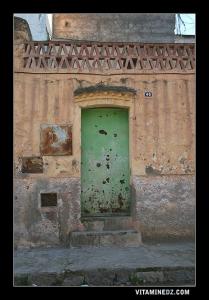 منزل قديم من العهد الإستعماري ببلدية الحناية (ولاية تلمسان)