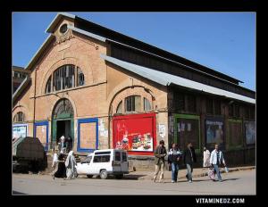 السوق الرئيسي في وسط مدينة تلمسان