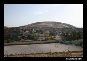 منظر شامل لقرية عين كيحل عند القدوم من عين تموشنت