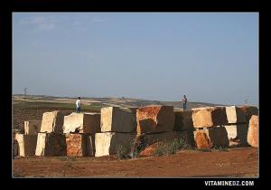 مصنع الرخام قرب القرية (ولاية تلمسان)