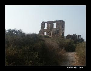 بقايا معسكر قديم في جزيرة رشڨون