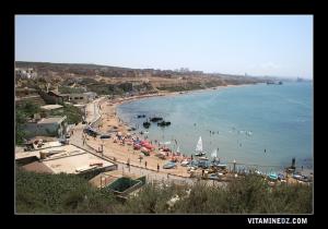 شاطئ الخروبة على بعد خمس كيلومترات من مدينة مستغانم