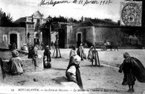 سوق الفحم عند بوابة معسكر بمدينة مستغانم