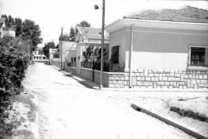 شارع بضواحي المدينة سنة 1960