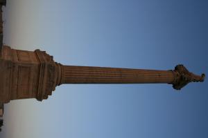 السارية المتواجدة في أعالي مستغانم