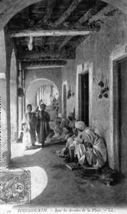 الأقواس القديمة لساحة توڨرت (الفترة الإستعمارية)