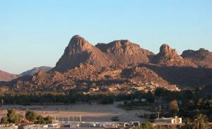 الجبل المجاور لمدينة جانت