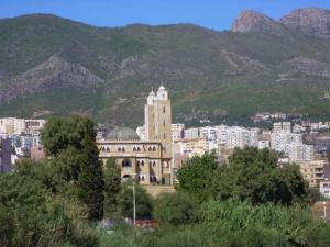 صورة لمسجد بمدينة بجاية