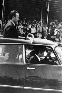 صورة للرئيس الراحل هواري بومدين بالجزائر العاصمة