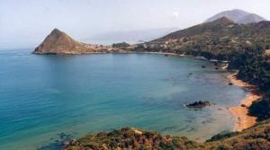 الشاطئ الأحمر على ساحل ولاية جيجل