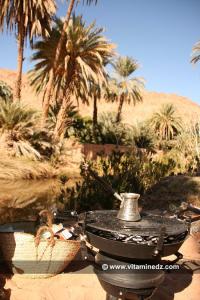 Une pause café au bord de Oued El Moghrar