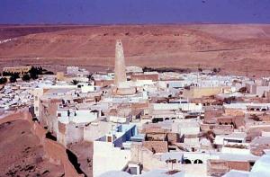 وسط مدينة بني يسڨن بولاية غرداية