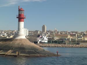 Phare de Mostaganem si tué à l'intérieur du Port
