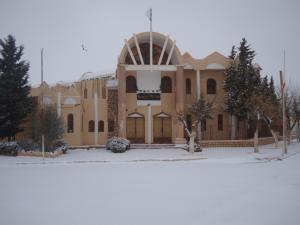 الجنرال ألأبيض يزور المعمورة