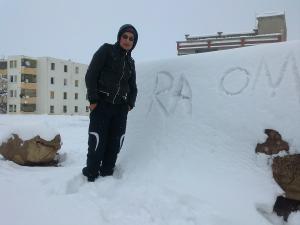 la neige recouvre progressivement la ville de KAIS