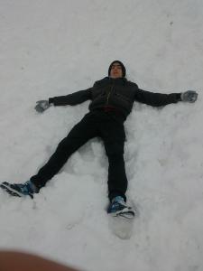 La neige paralyse entièrement la région  de KHENCHELA