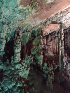 LA GROTTE DE BENI AAD