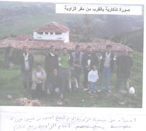 بعض أعضاء جمعية الزاوية الأم للشيخ أمحمد بن عيسي  بوزرة