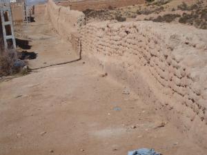 سور قصر تاجرون